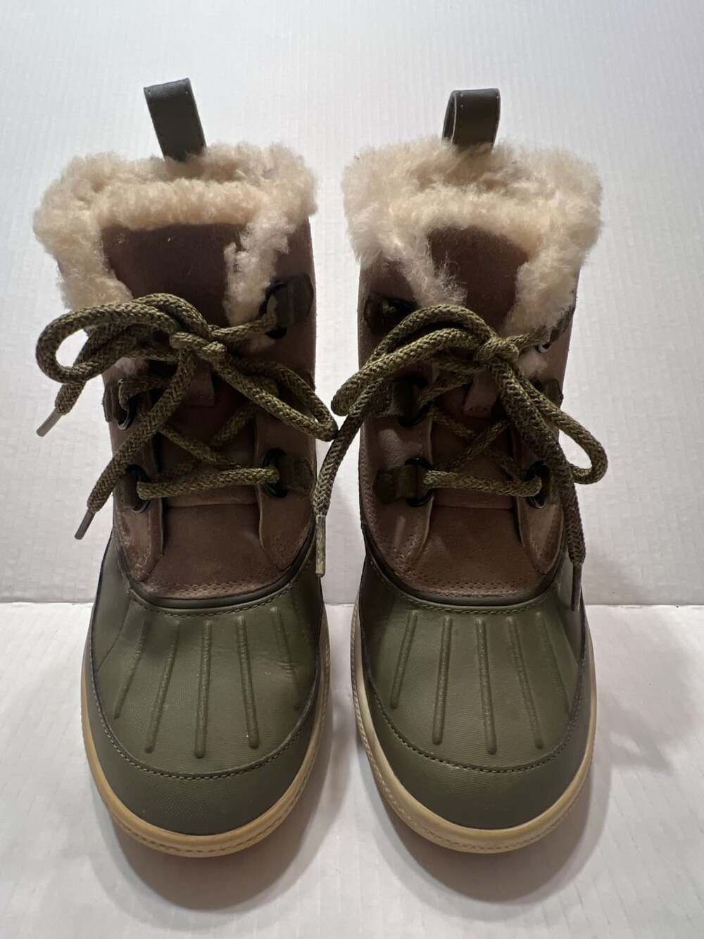 Nike Woodside Chukka 2 Snow Boots Green Taupe Faux Fur Women's